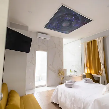 Enchanting Suites Salerno-2